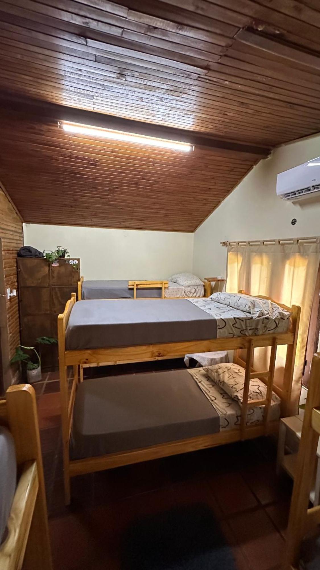 Bungalow Hostel Iguazu Puerto Iguazú Exteriör bild